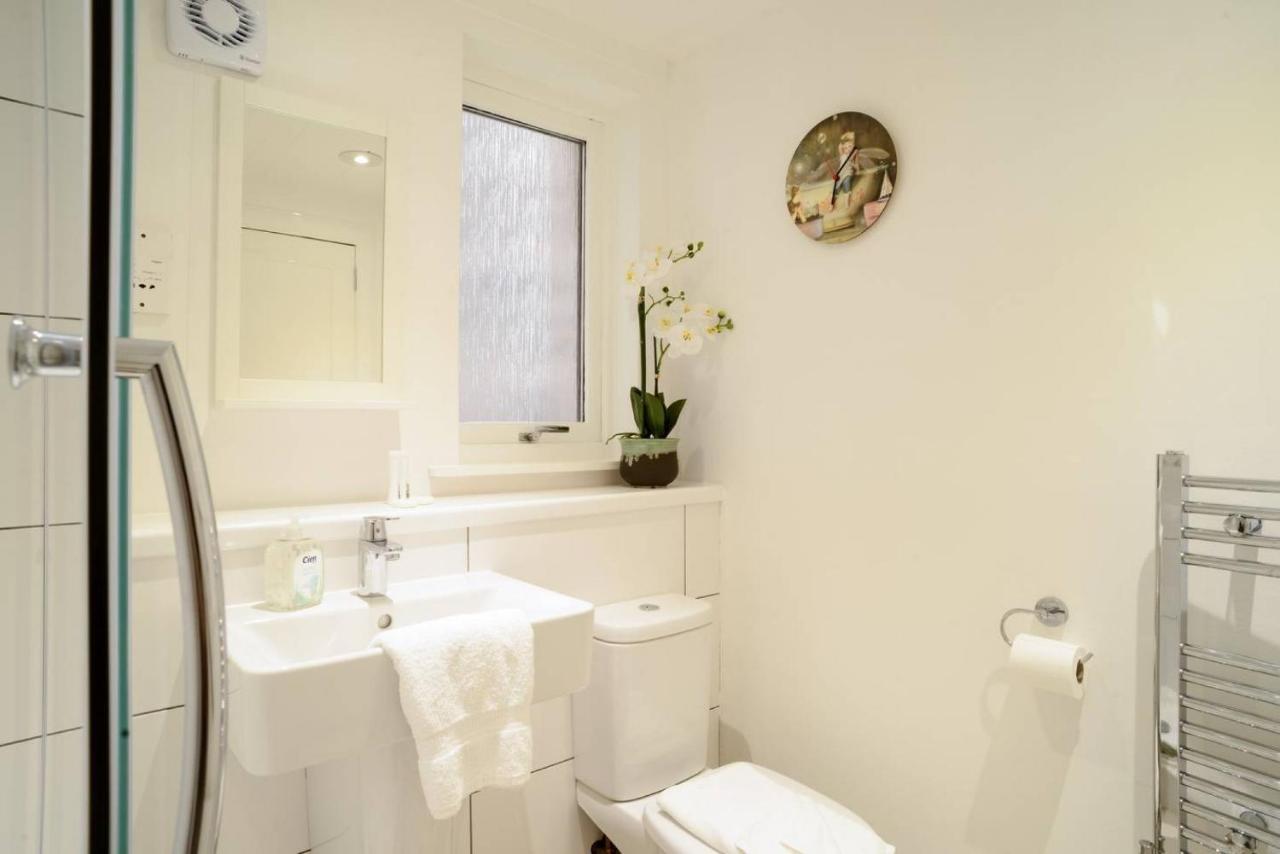 Altido Lovely Apartment For 4 With Free Parking Edinburgh Eksteriør bilde